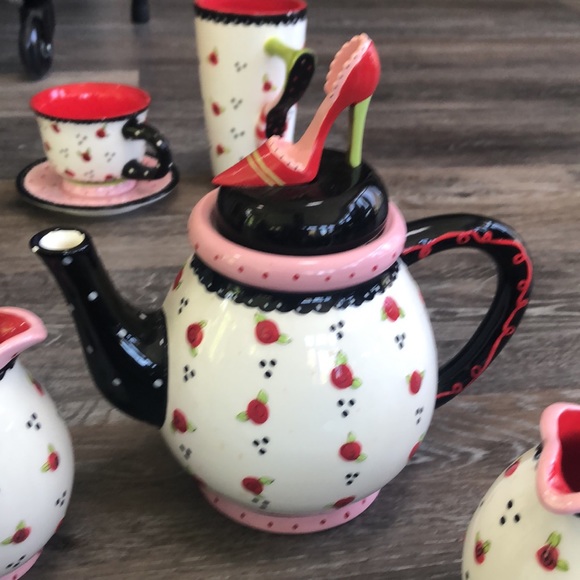 Teapot, milk and creamer set - Picture 2 of 6